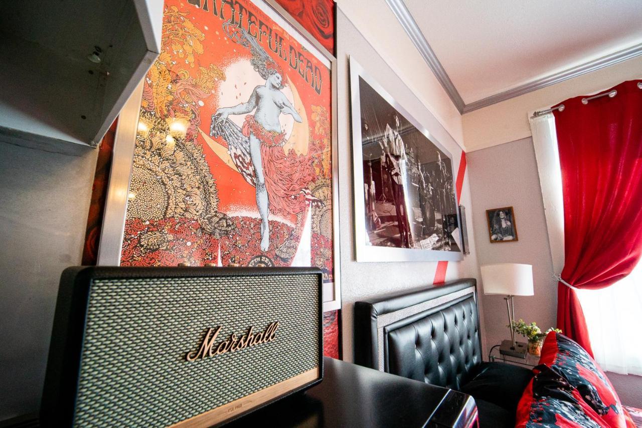 Music - Of The Music Hall Of Fame Hostal *